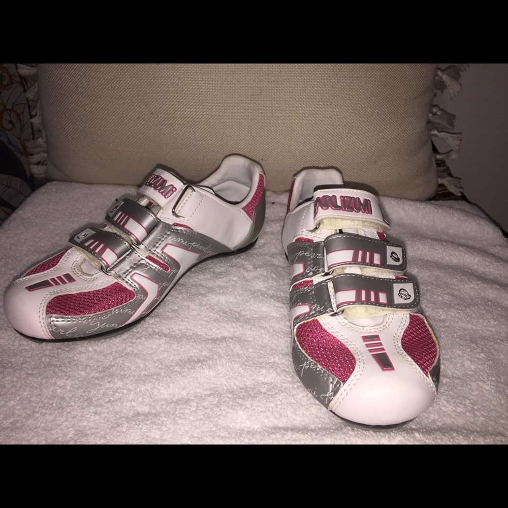Pearl Izumi bicycle road shoes